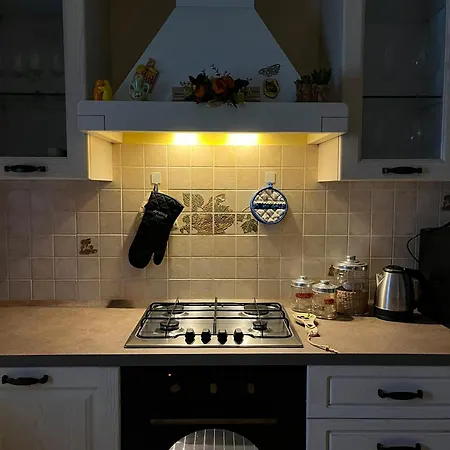 Casa Ilaria بيت للعطل